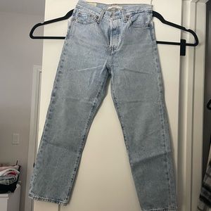 Levis straight wedgie denim jeans